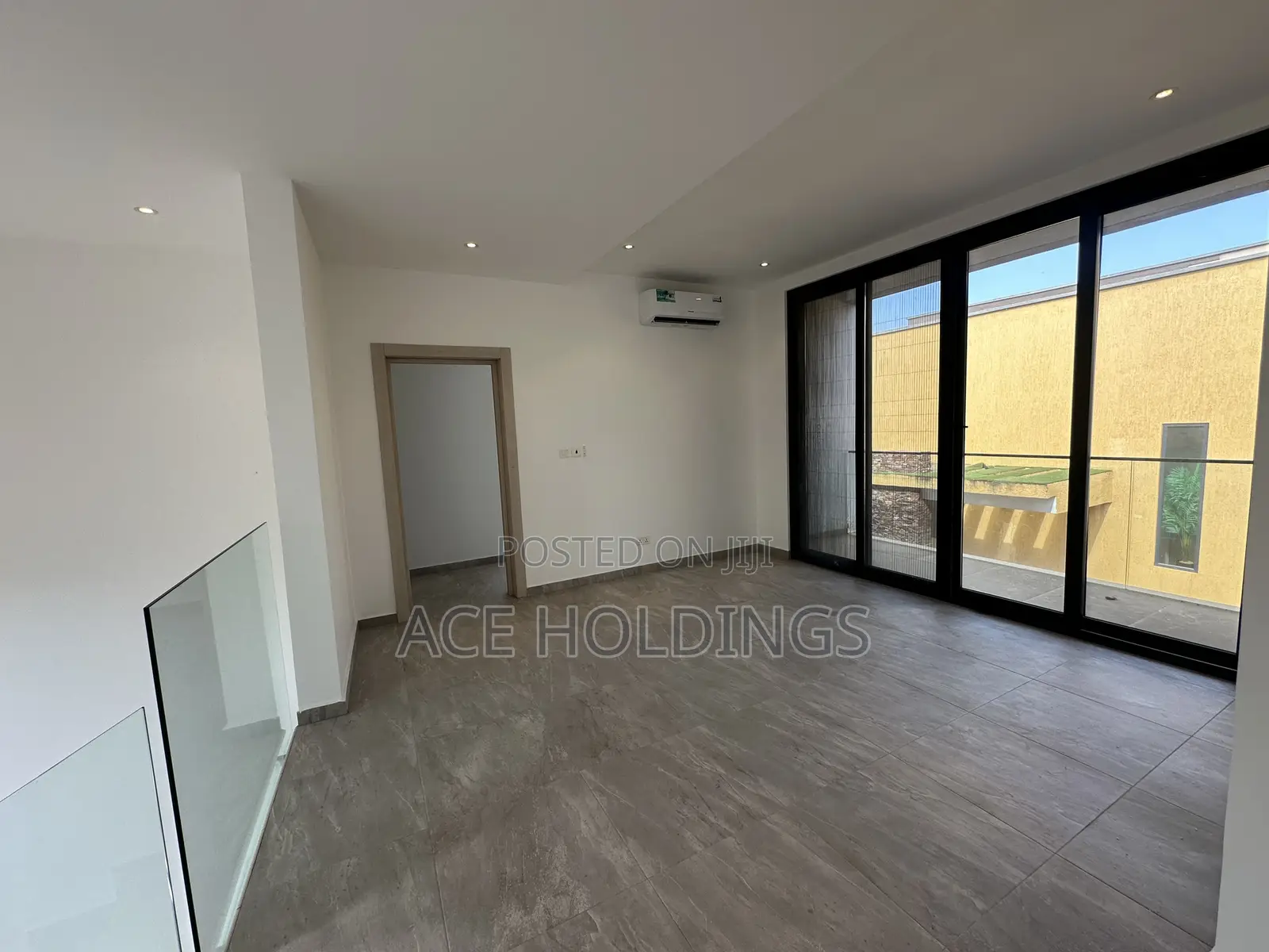 4bdrm Mansion in East Legon Hills for rent