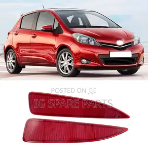 Toyota Yaris 2012-2014 Rear Bumper Reflector Light Pair