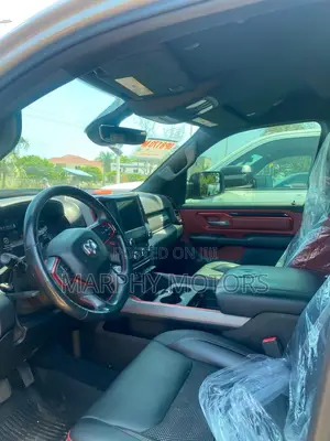 RAM 1500 2019 Silver