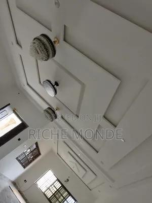 P.o.p Ceiling