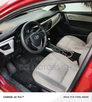 Toyota Corolla 2014 Red