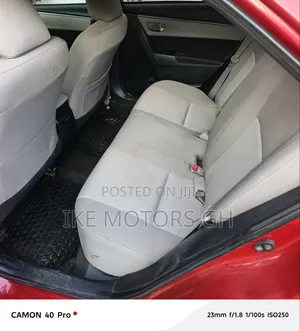Toyota Corolla 2014 Red