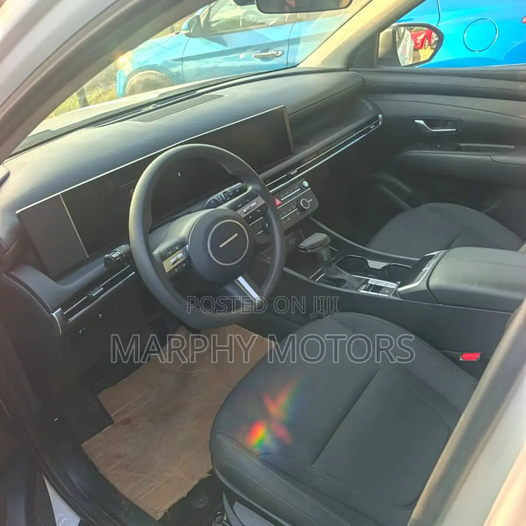 Hyundai Tucson 2025 White