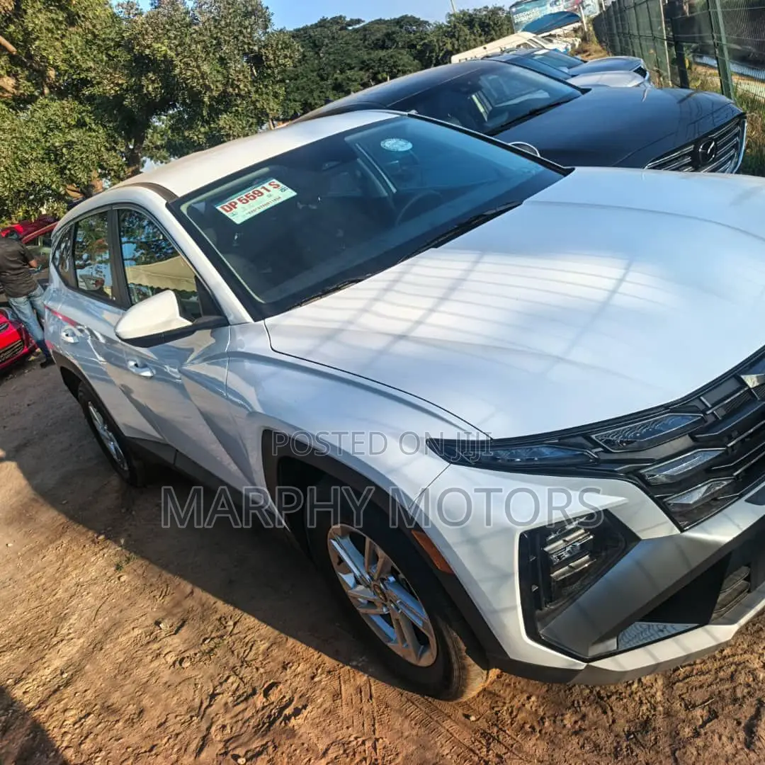 Hyundai Tucson 2025 White