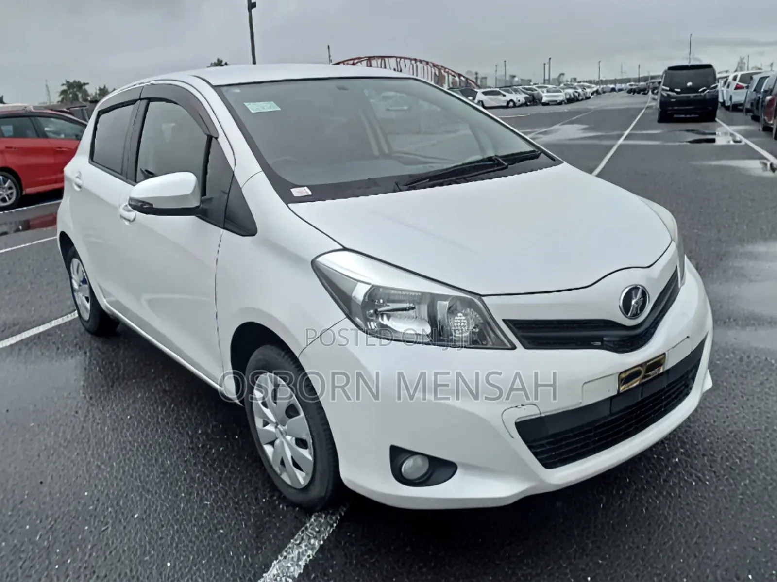 Toyota Vitz 2012 Off white