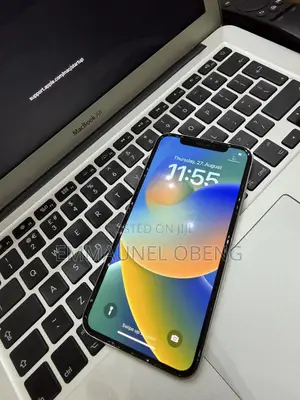 Apple iPhone X 64 GB White