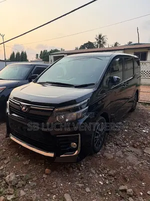 Toyota Voxy 2012 Black
