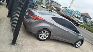 Hyundai Elantra 2013 Silver