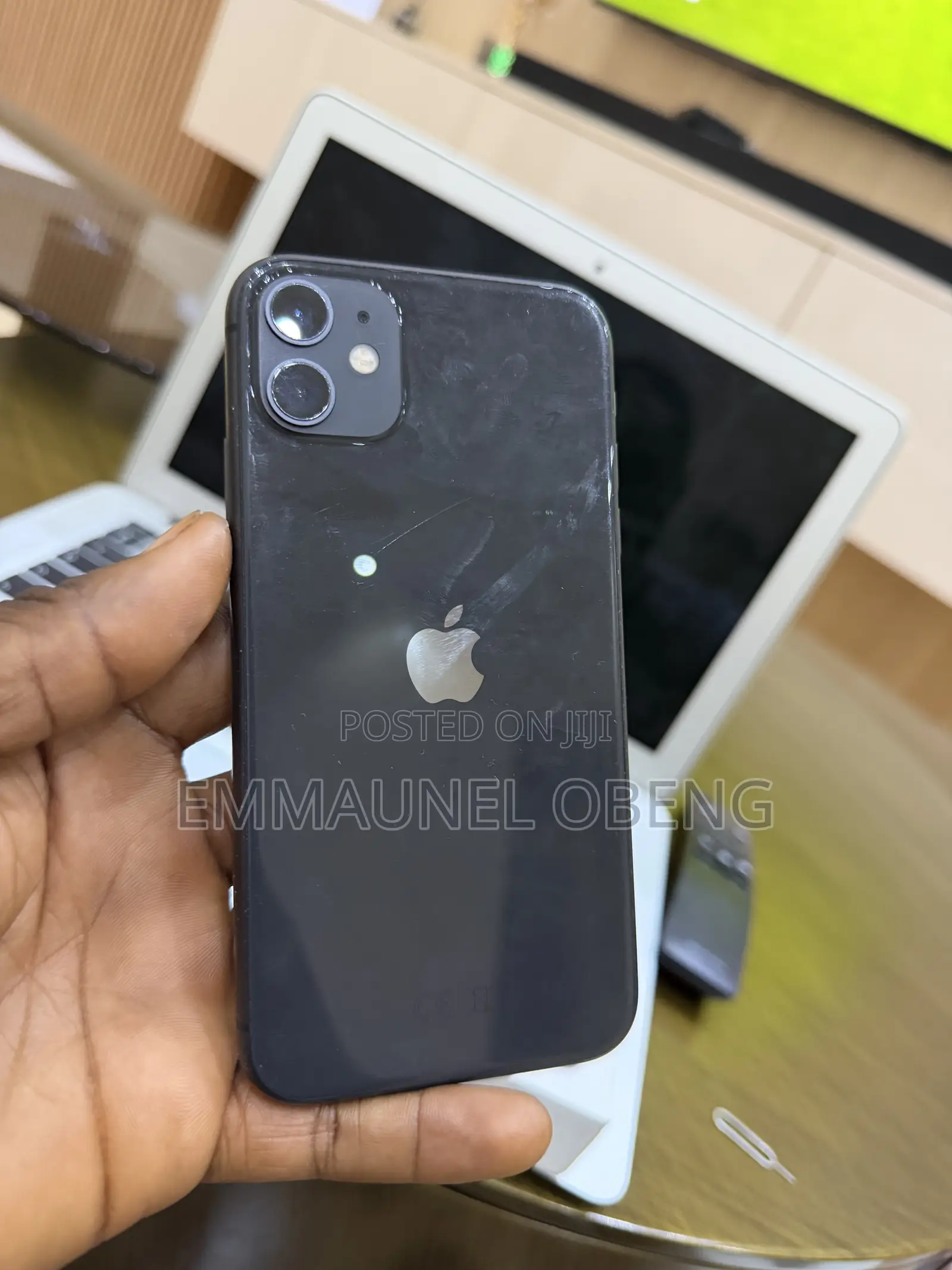 Apple iPhone 11 64 GB Gray