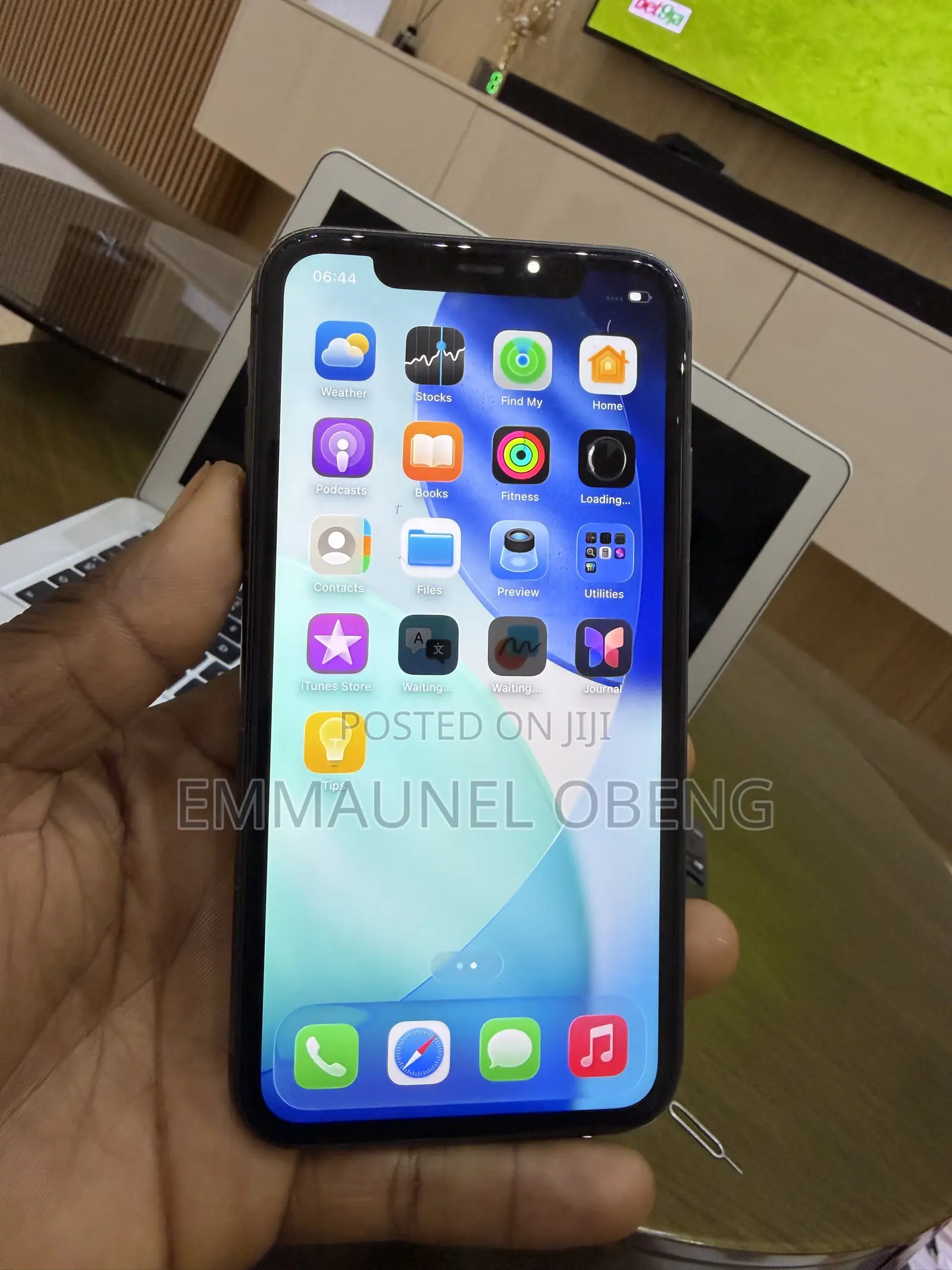 Apple iPhone 11 64 GB Gray