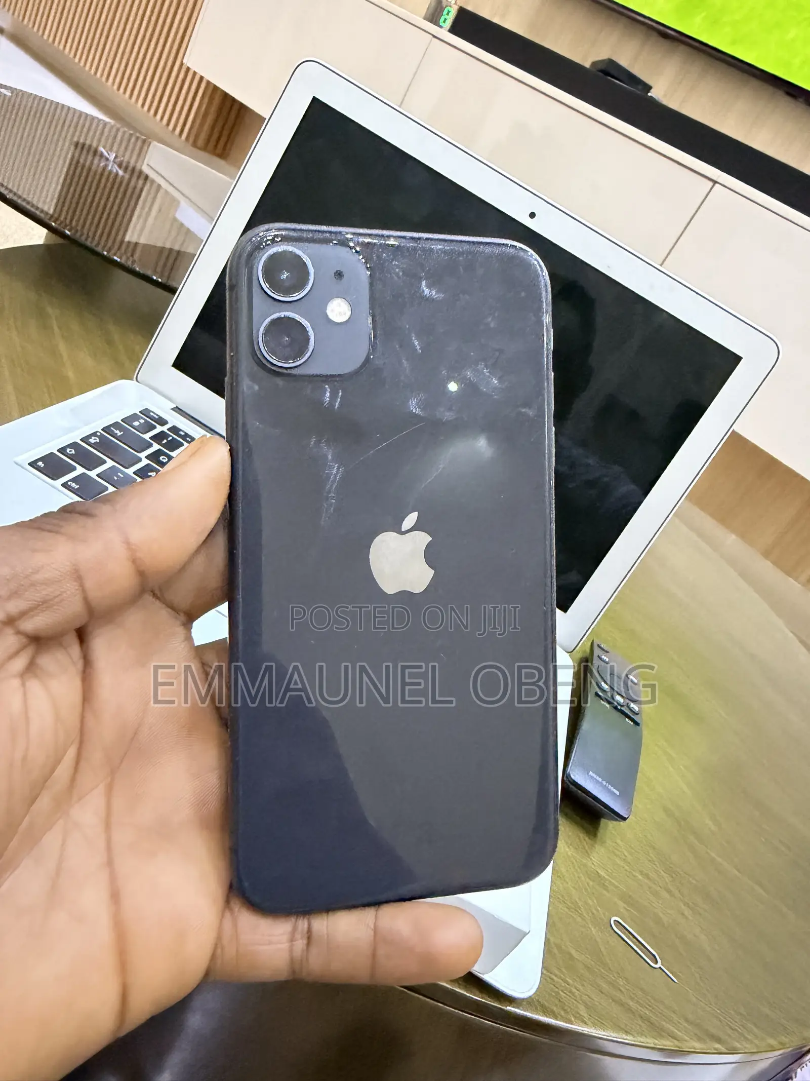Apple iPhone 11 64 GB Gray