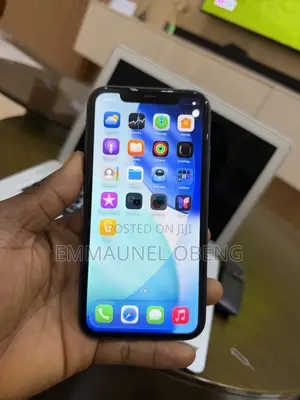 Apple iPhone 11 64 GB Gray