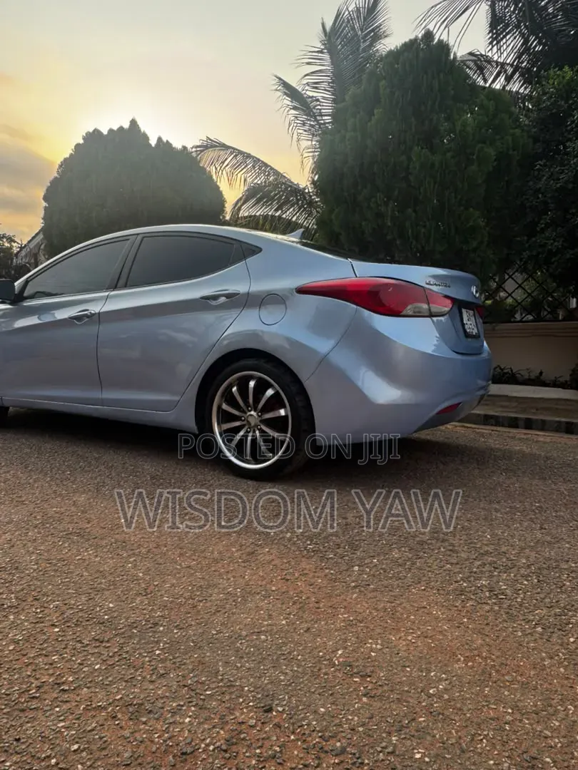Hyundai Elantra 2013 Blue