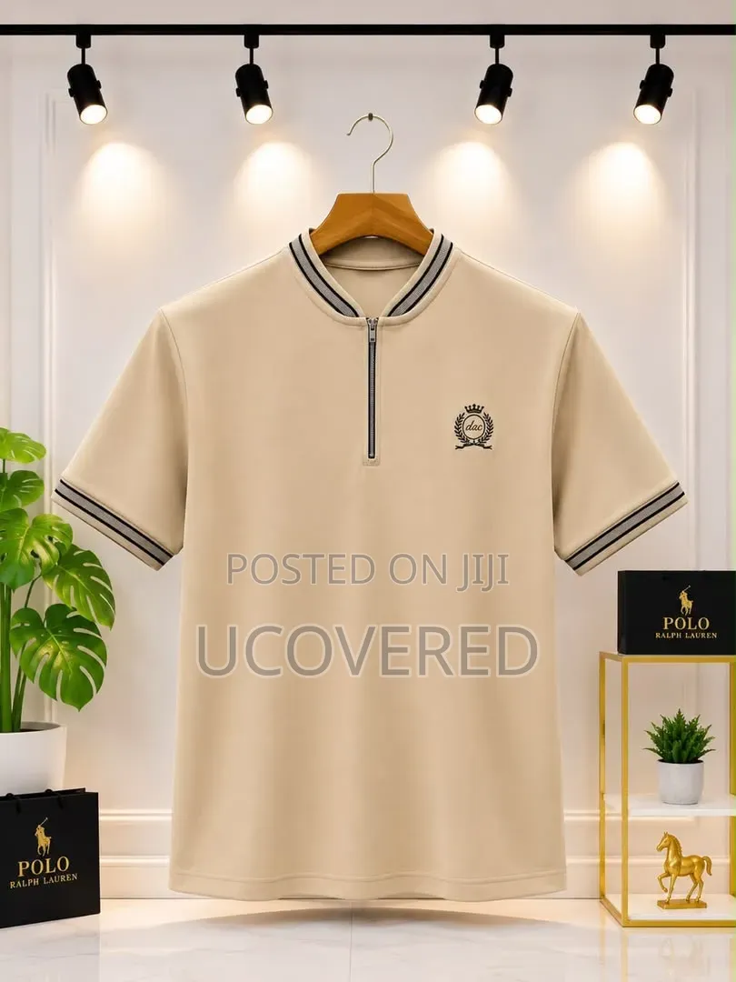 Short-Sleeve Polo Shirts Feature Casual Half-Zip Collars
