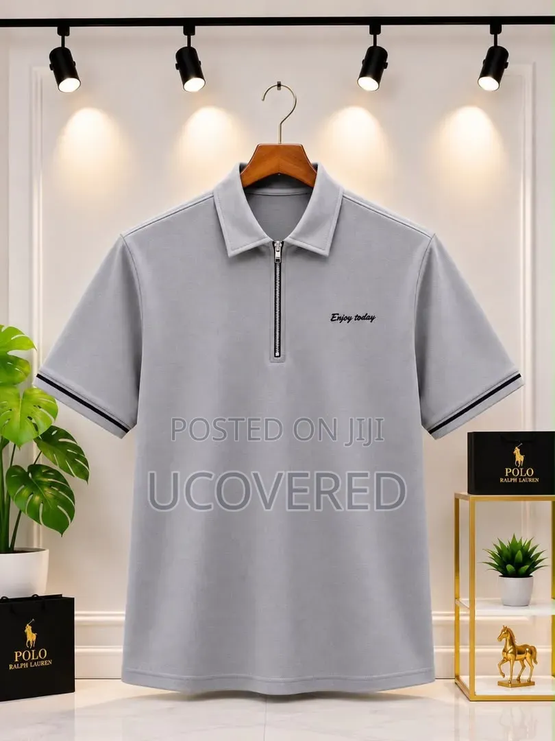 Short-Sleeve Polo Shirts Feature Casual Half-Zip Collars