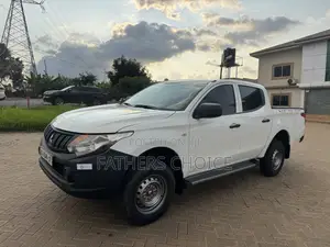 Mitsubishi L200 Double Cab 2.4 181hp 4WD 2017 White
