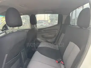 Mitsubishi L200 Double Cab 2.4 181hp 4WD 2017 White