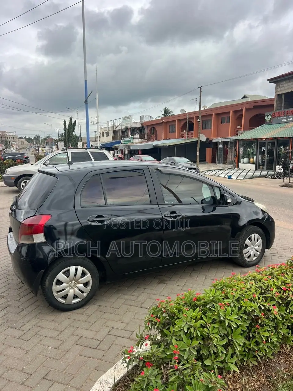 Toyota Vitz 1.0 FWD 3dr 2010 Black