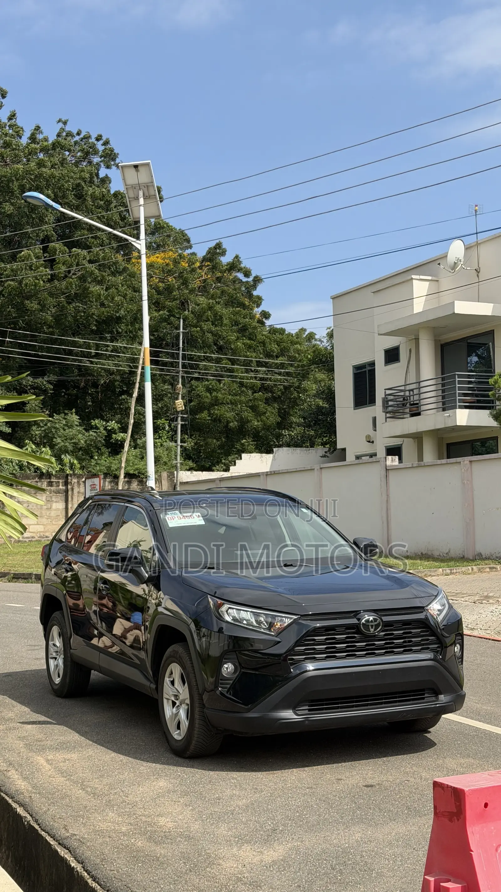 Toyota RAV4 XLE AWD 2020 Black