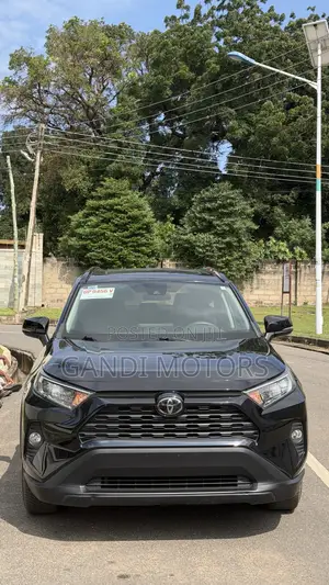 Toyota RAV4 XLE AWD 2020 Black