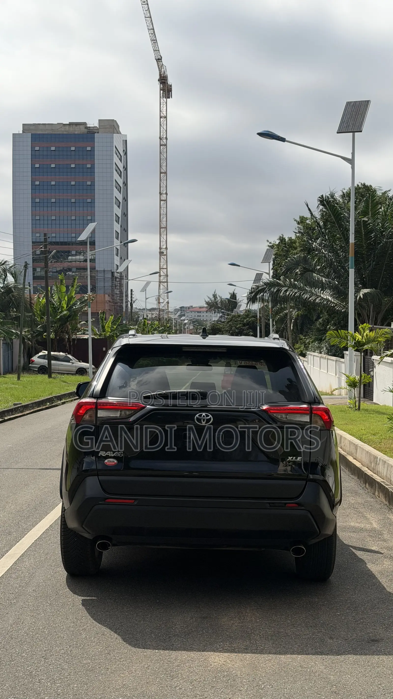 Toyota RAV4 XLE AWD 2020 Black