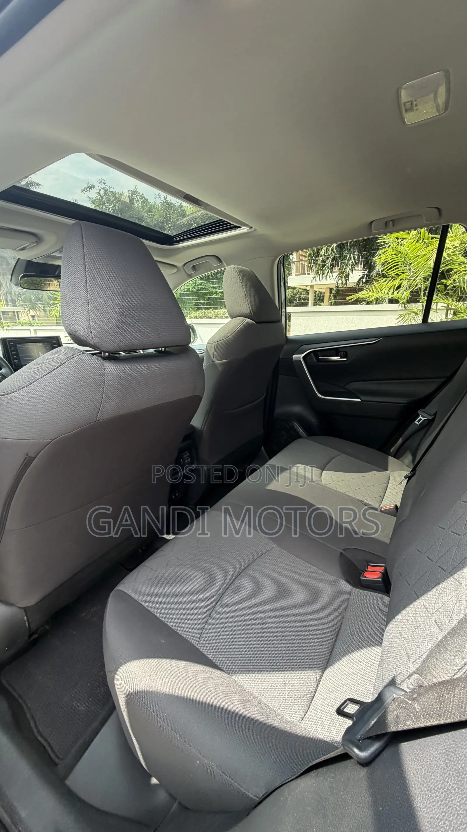 Toyota RAV4 XLE AWD 2020 Black