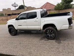 Toyota Tacoma TRD Off Road 2021 White