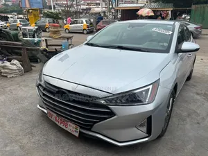 Hyundai Elantra 2019 Silver