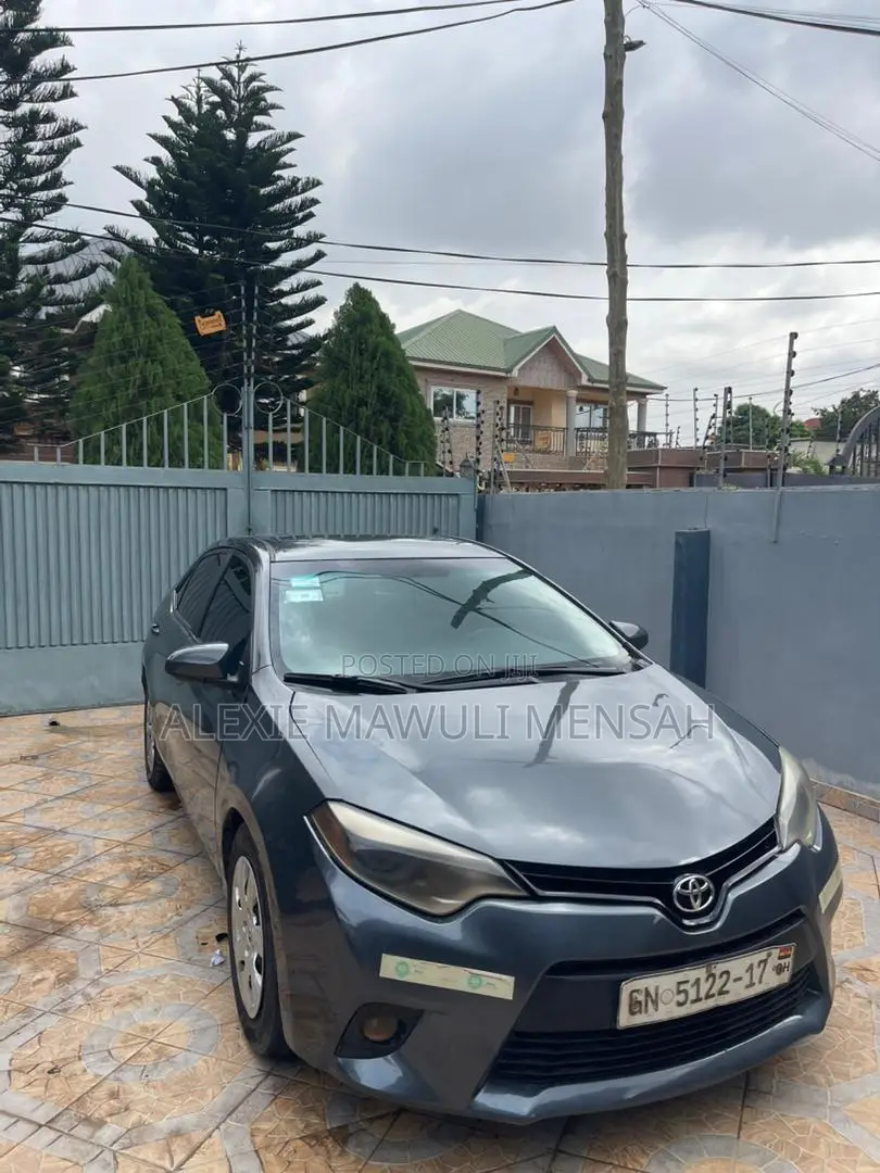 Toyota Corolla L 4dr Sedan (1.8L 4cyl 4A) 2014 Gray