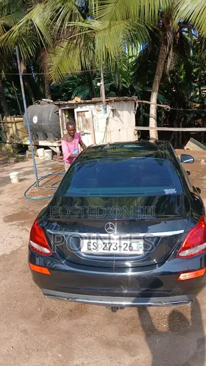 Mercedes-Benz C300 2016 Black