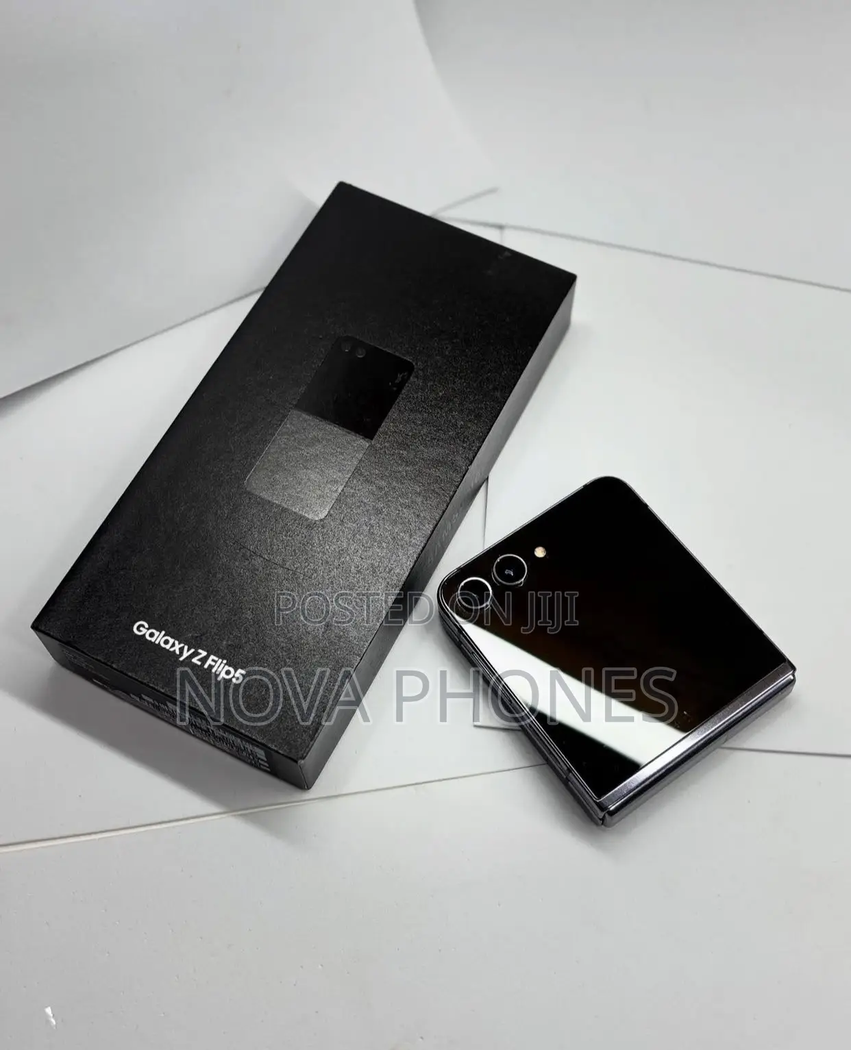 New Samsung Galaxy Z Flip 5 256 GB