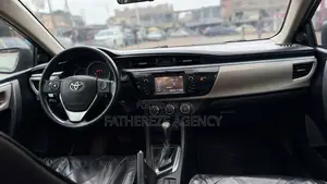 Toyota Corolla 2014 Blue