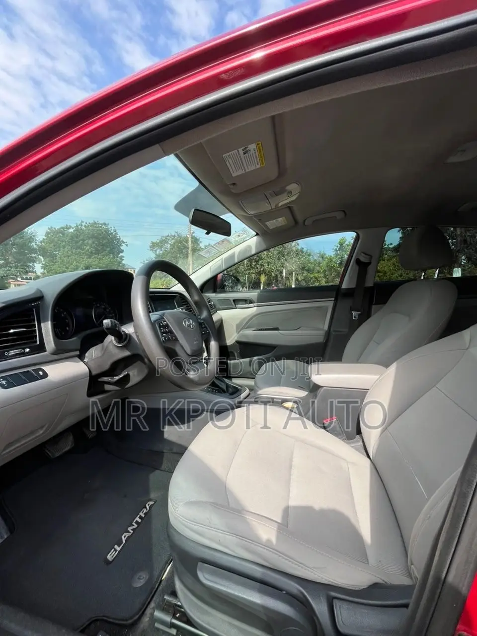 Hyundai Elantra 2017 Red
