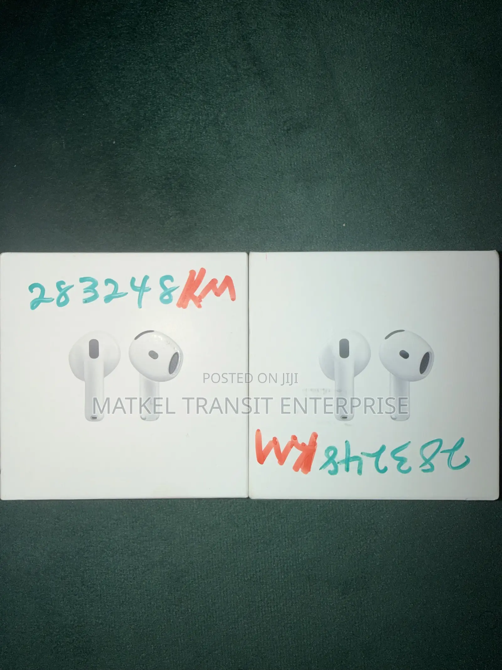 Apple AirPods 4
