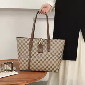Designer Shoulder Tote Bag With Hanging Leather Tag
