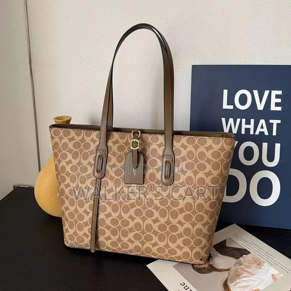 Designer Shoulder Tote Bag With Hanging Leather Tag