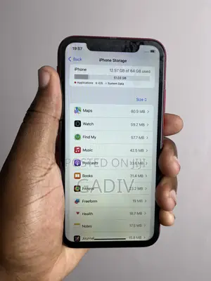 Apple iPhone XR 64 GB Red