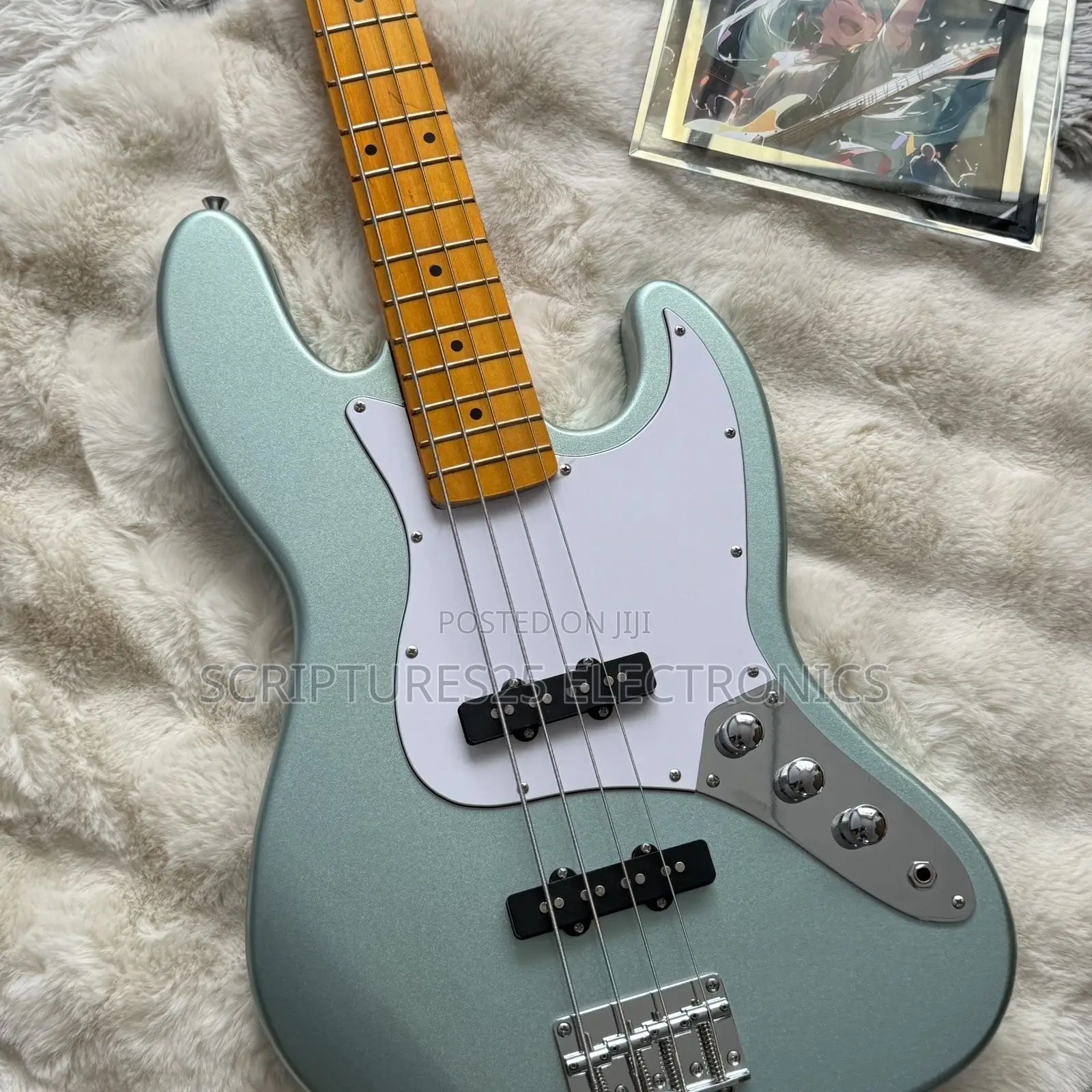4 Strings Bass Guitar