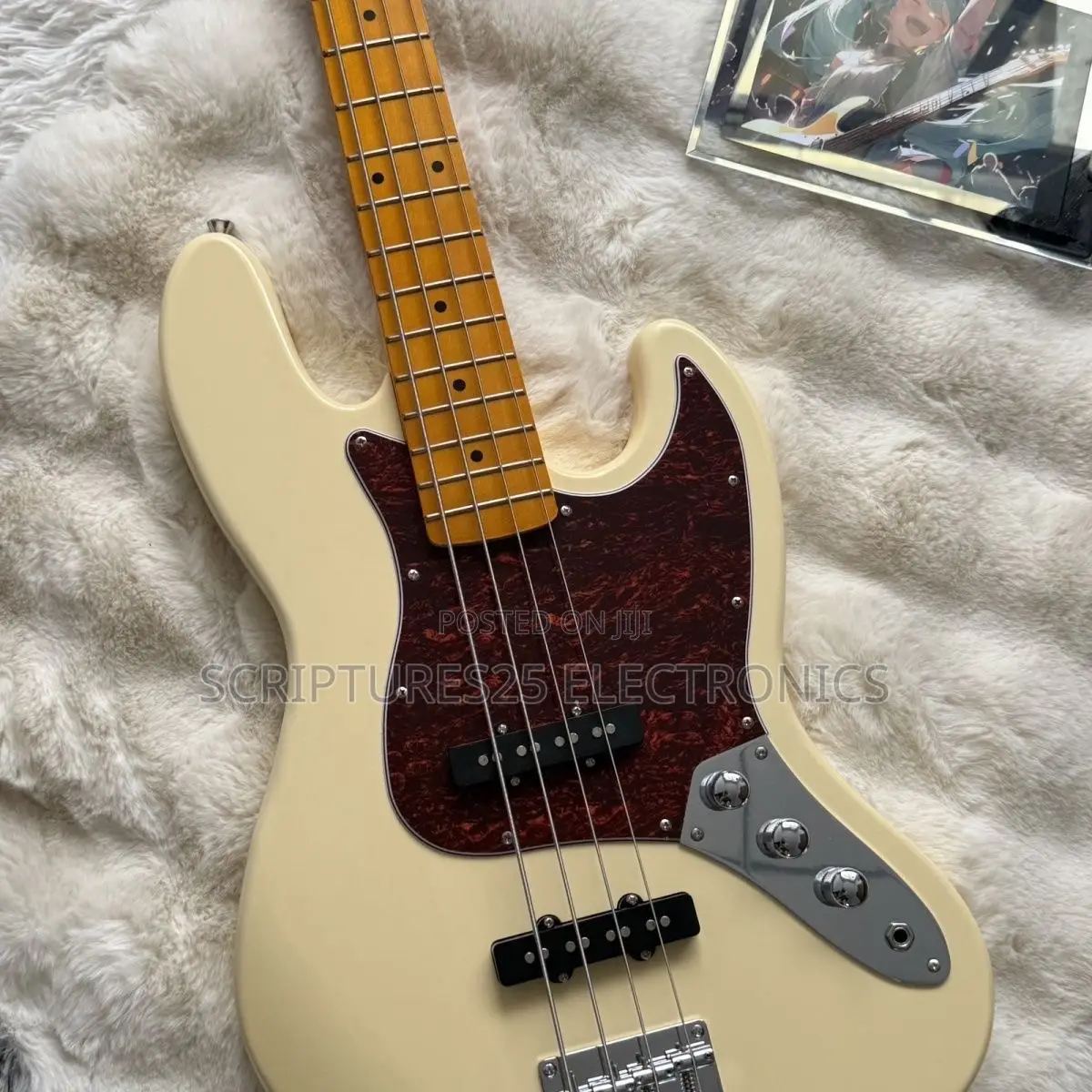 4 Strings Bass Guitar
