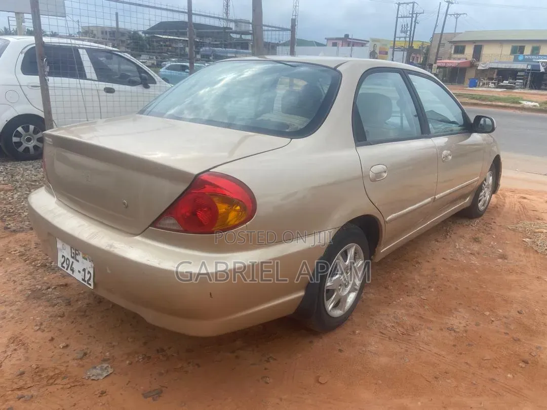 Kia Spectra 2004
