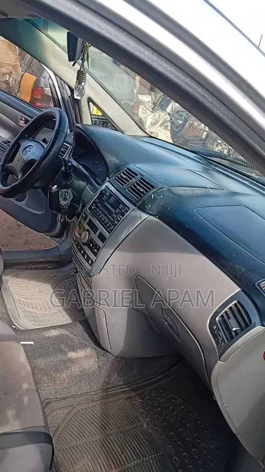 Toyota Avensis Verso 2007 Silver