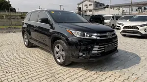 Toyota Highlander 2016 Black