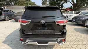 Toyota Highlander 2016 Black