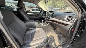 Toyota Highlander 2016 Black