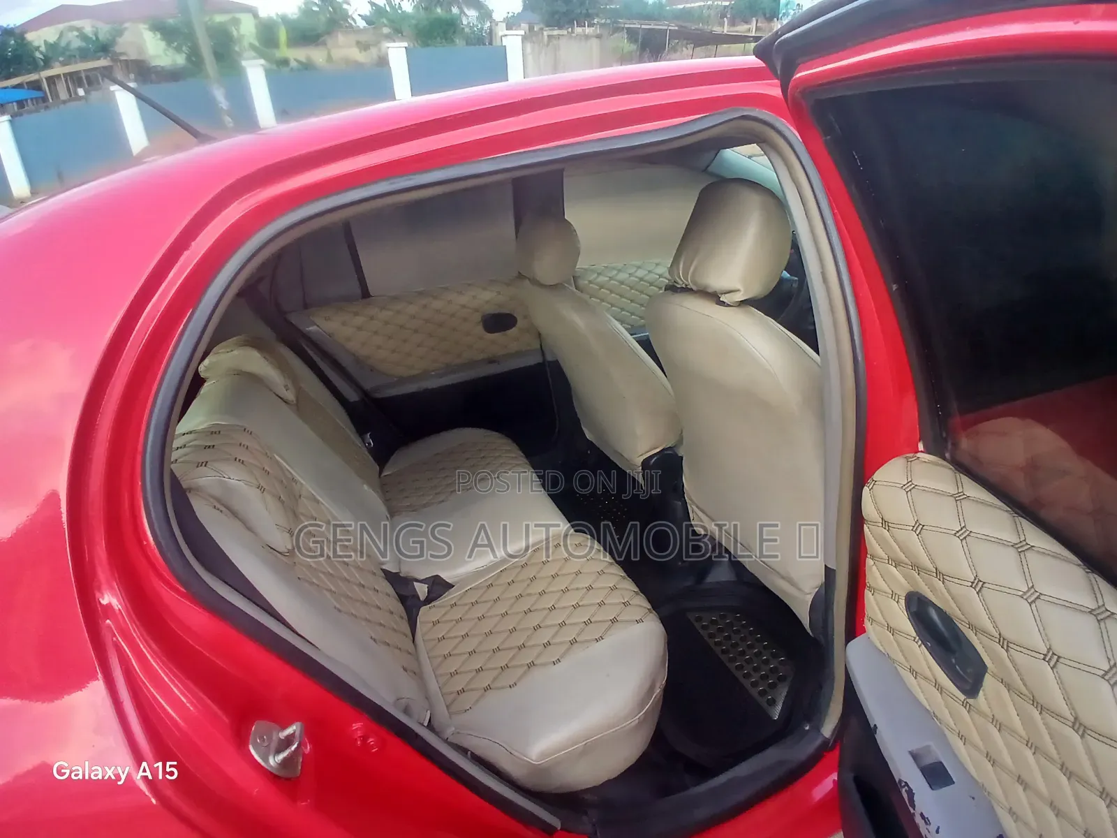 Toyota Vitz 2010 Red