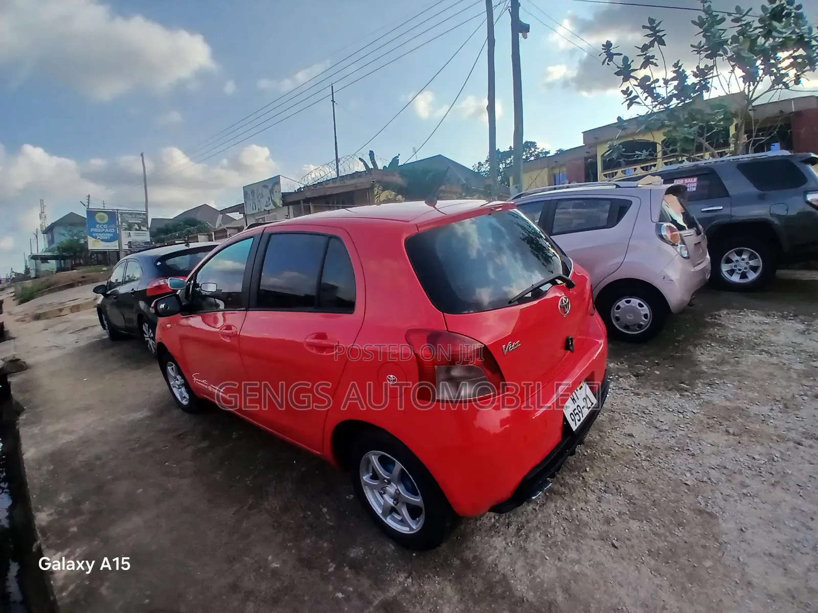 Toyota Vitz 2010 Red