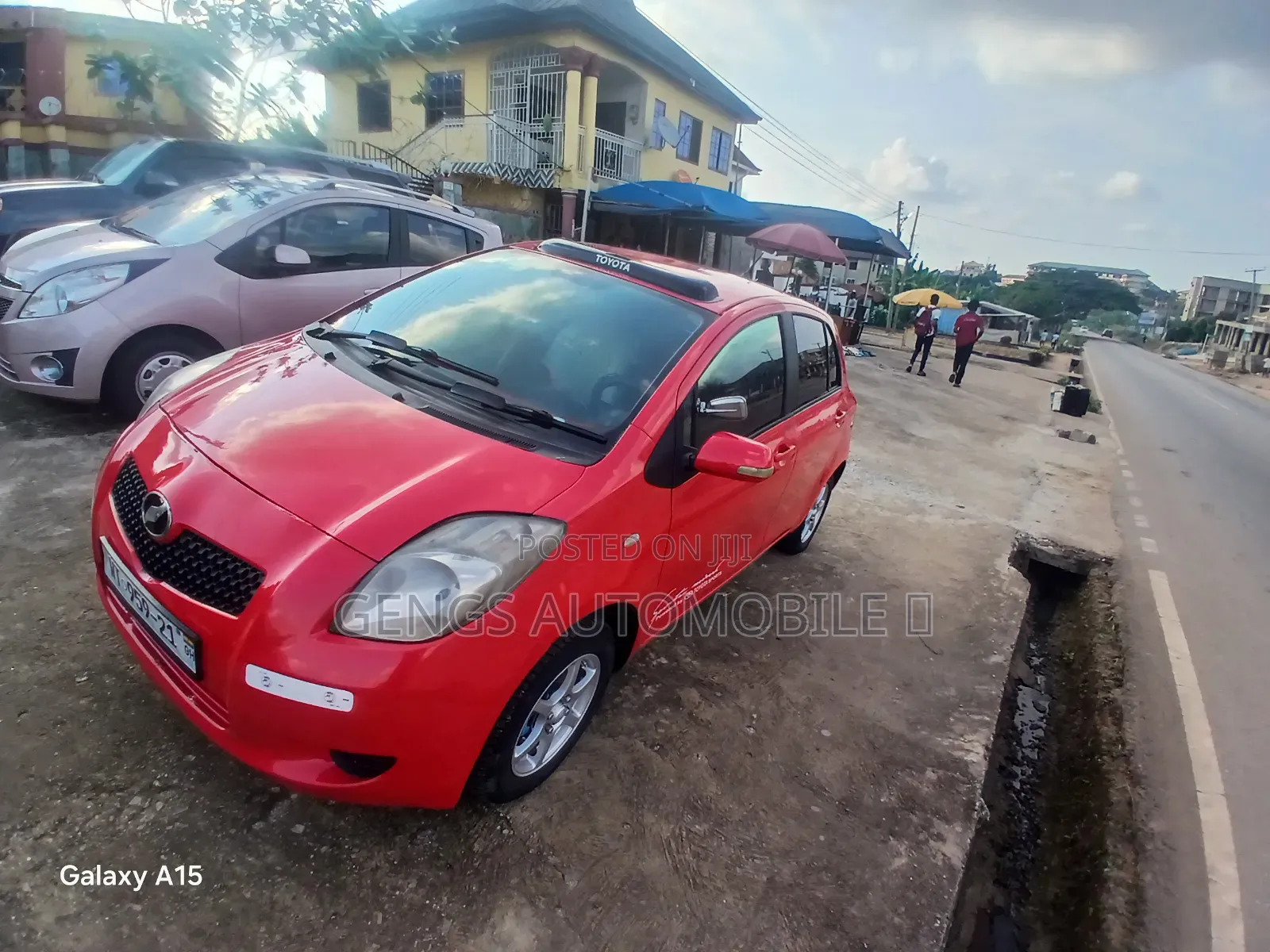 Toyota Vitz 2010 Red