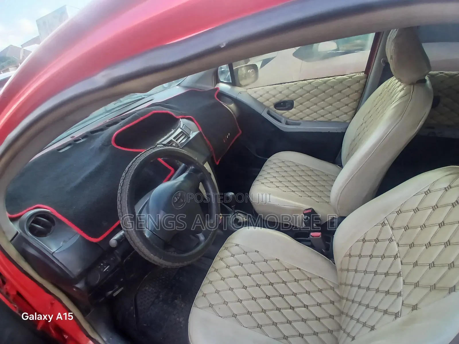 Toyota Vitz 2010 Red