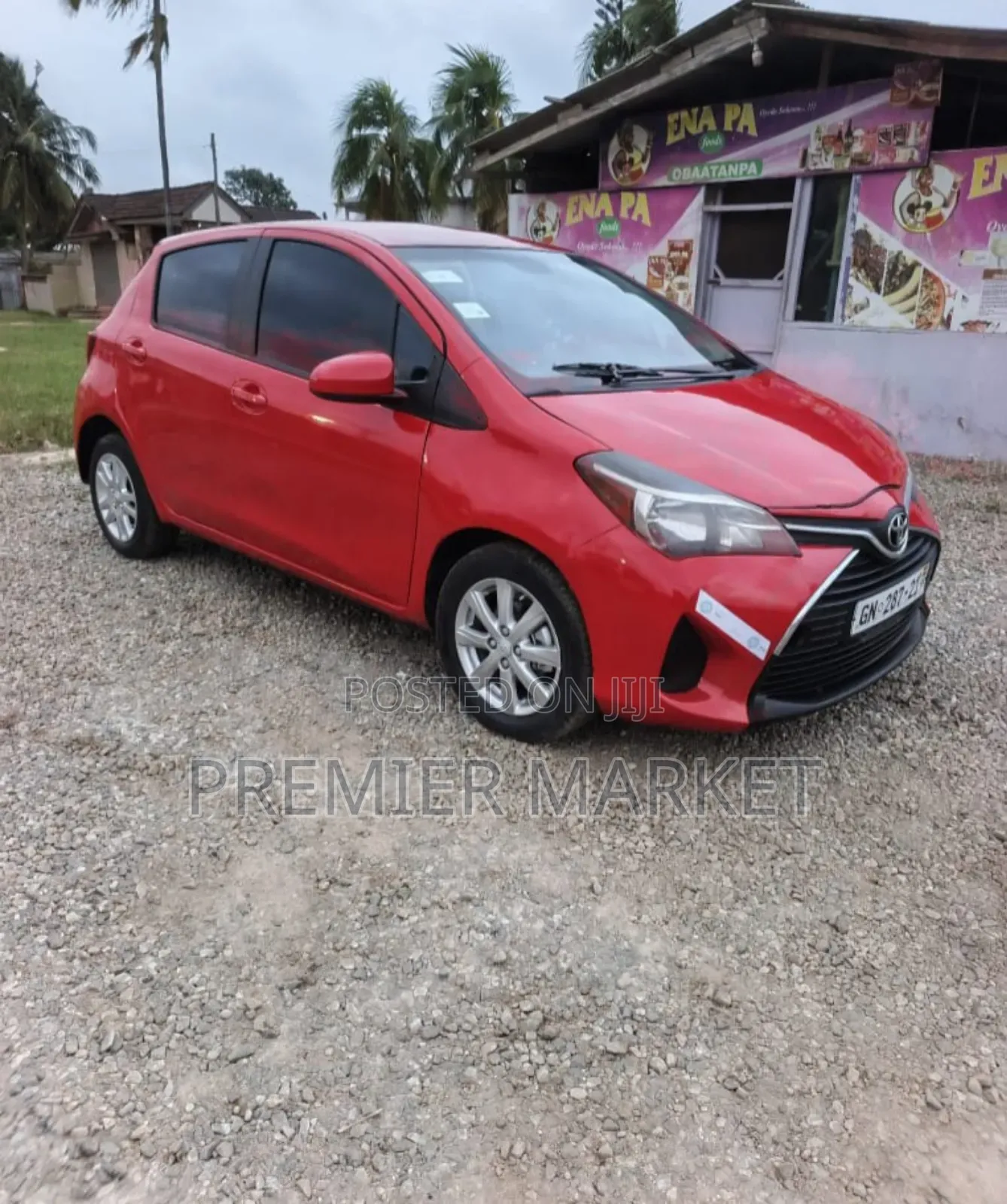 Toyota Yaris L Hatchback 5dr 2016 Red