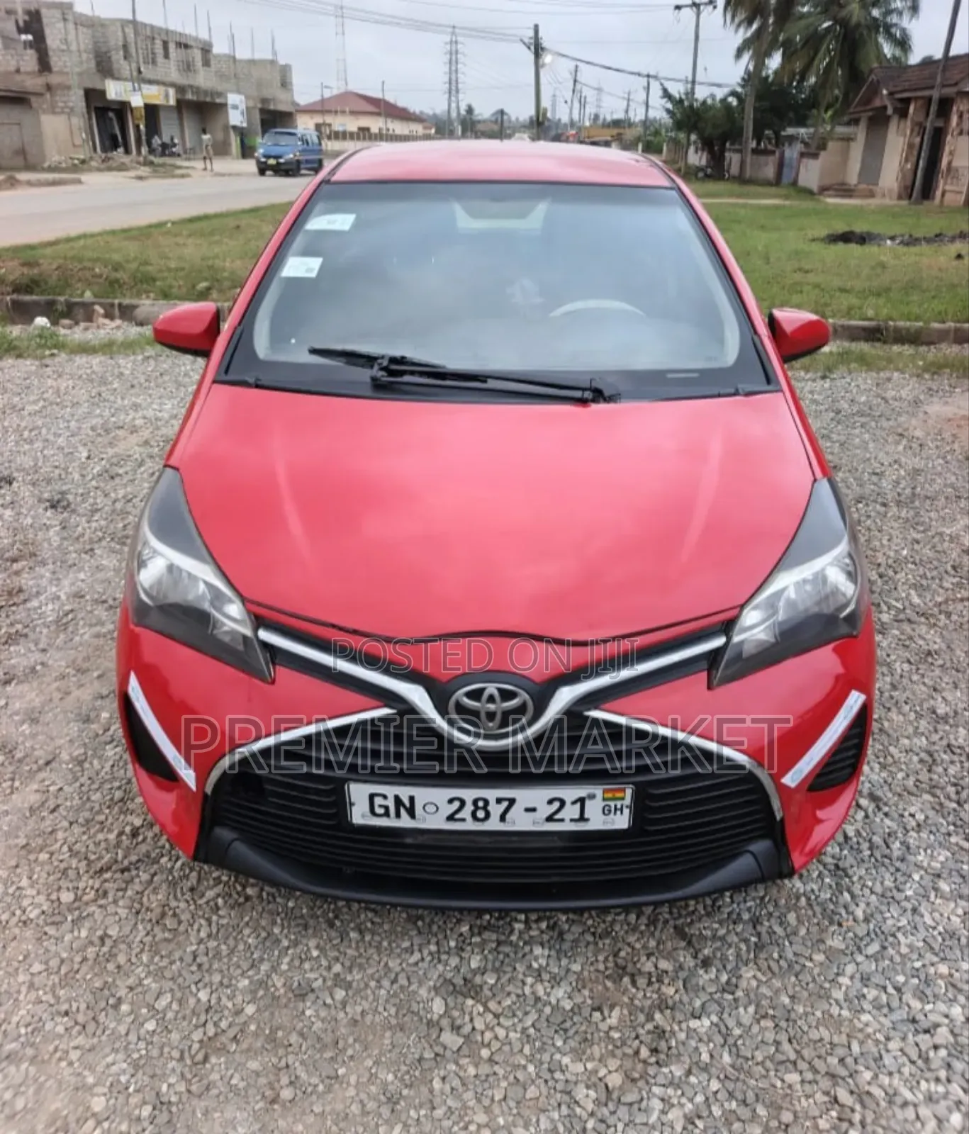 Toyota Yaris L Hatchback 5dr 2016 Red